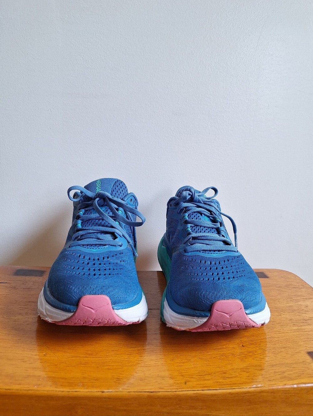 Hoka Arahi 5 Women's Vallarta Blue / Atlantis Size 9B - Picture 3 of 15